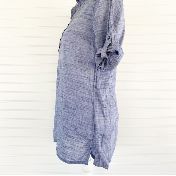 Tunic top Size Medium blue chambray - Picture 2 of 8